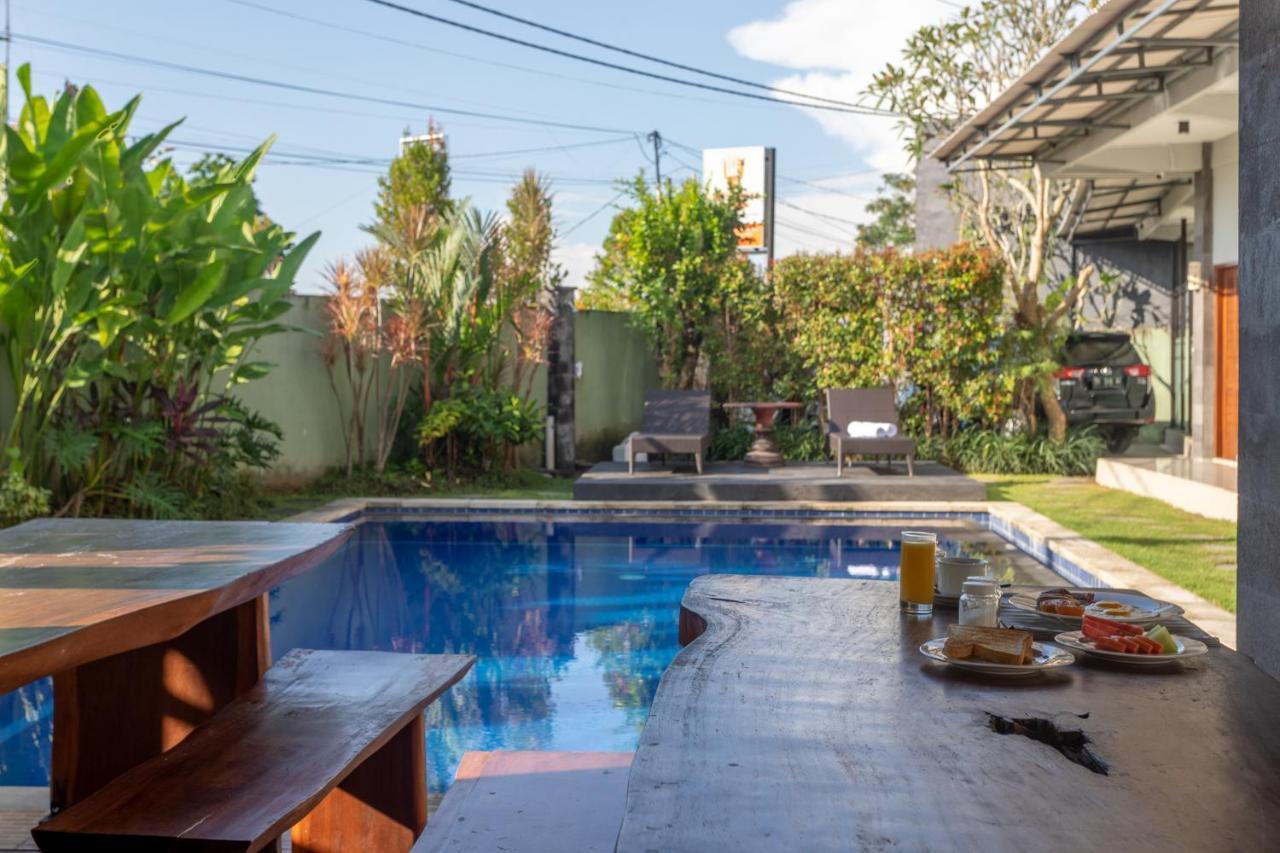 Cempaka Mas Guest House Canggu Extérieur photo