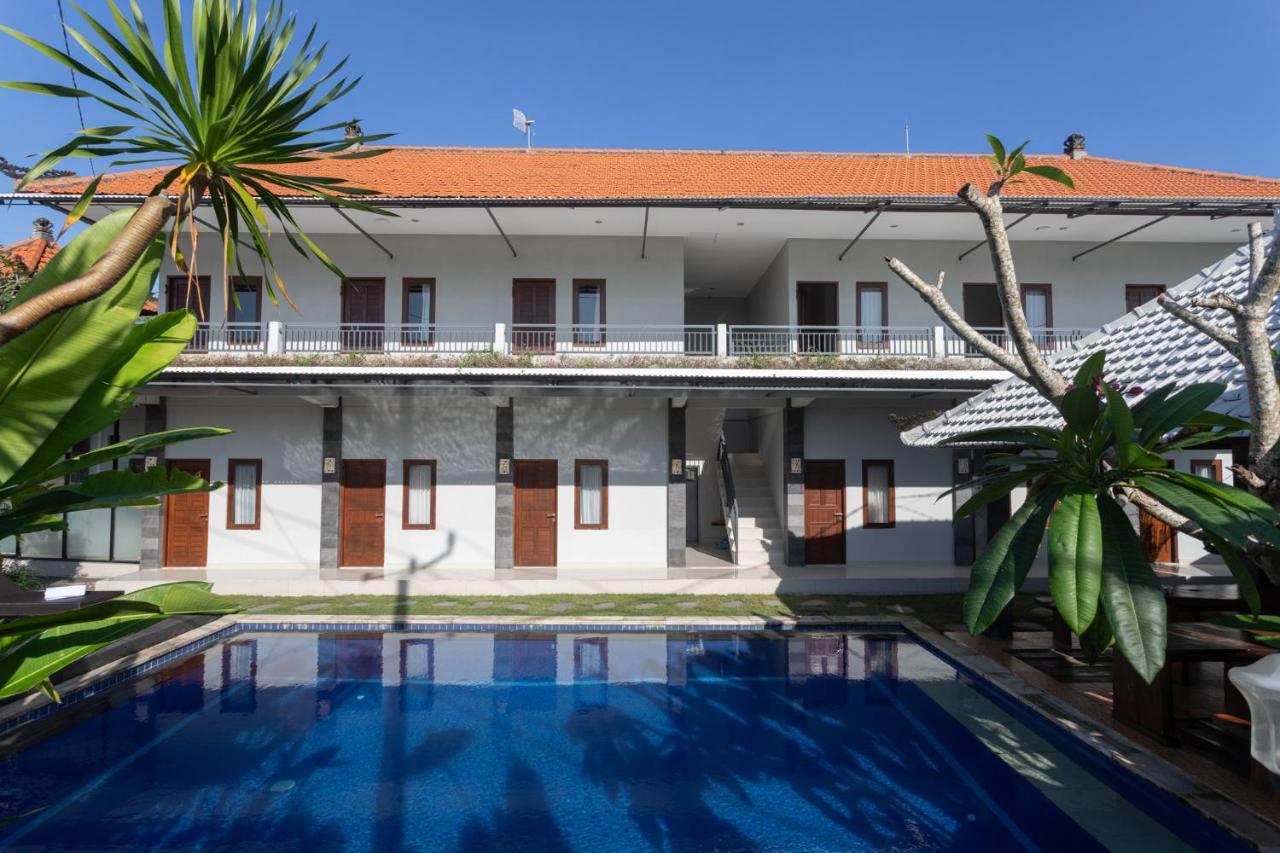 Cempaka Mas Guest House Canggu Extérieur photo