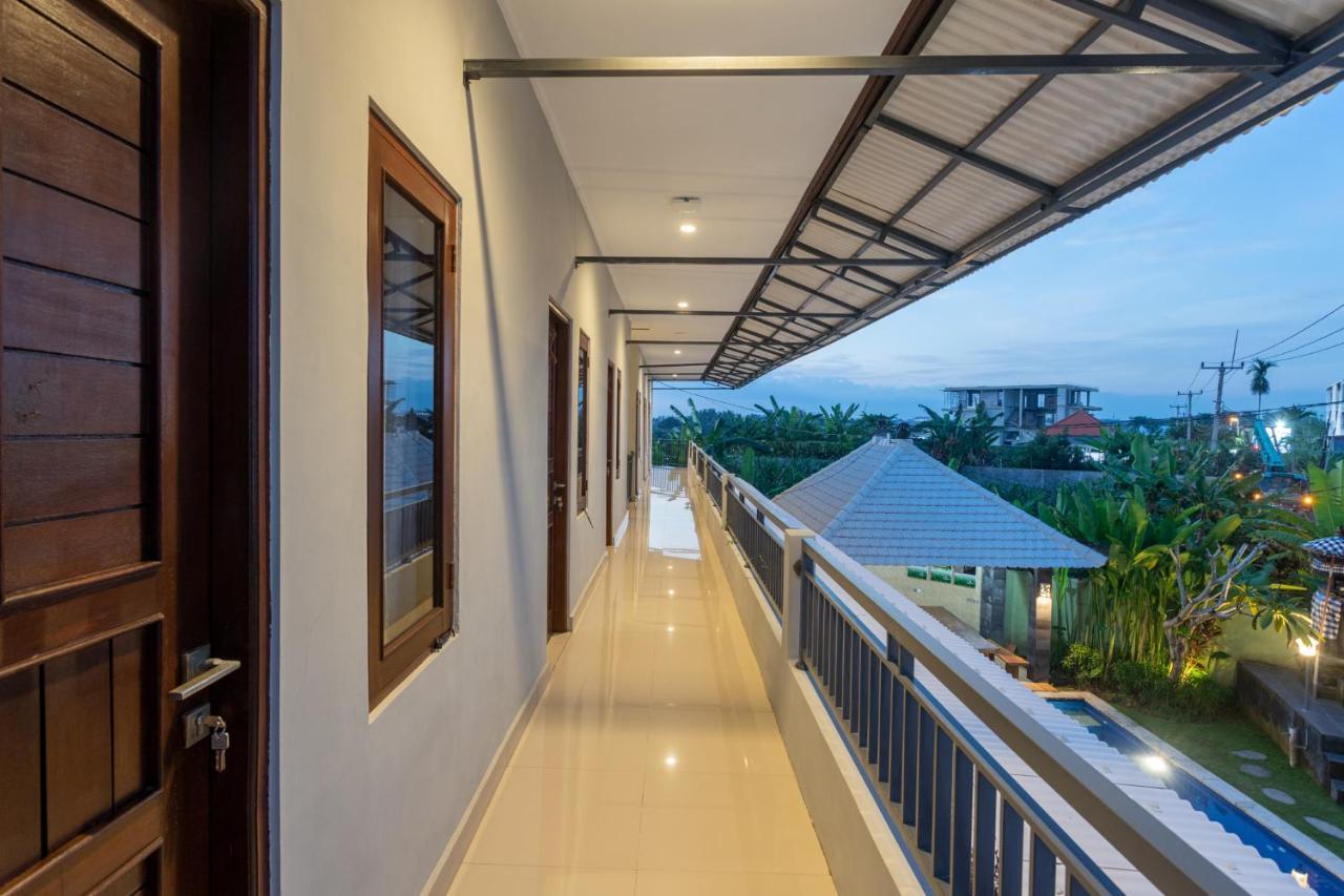 Cempaka Mas Guest House Canggu Extérieur photo