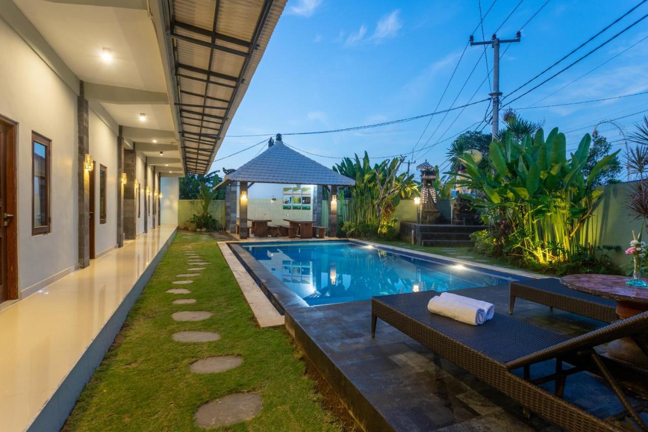 Cempaka Mas Guest House Canggu Extérieur photo