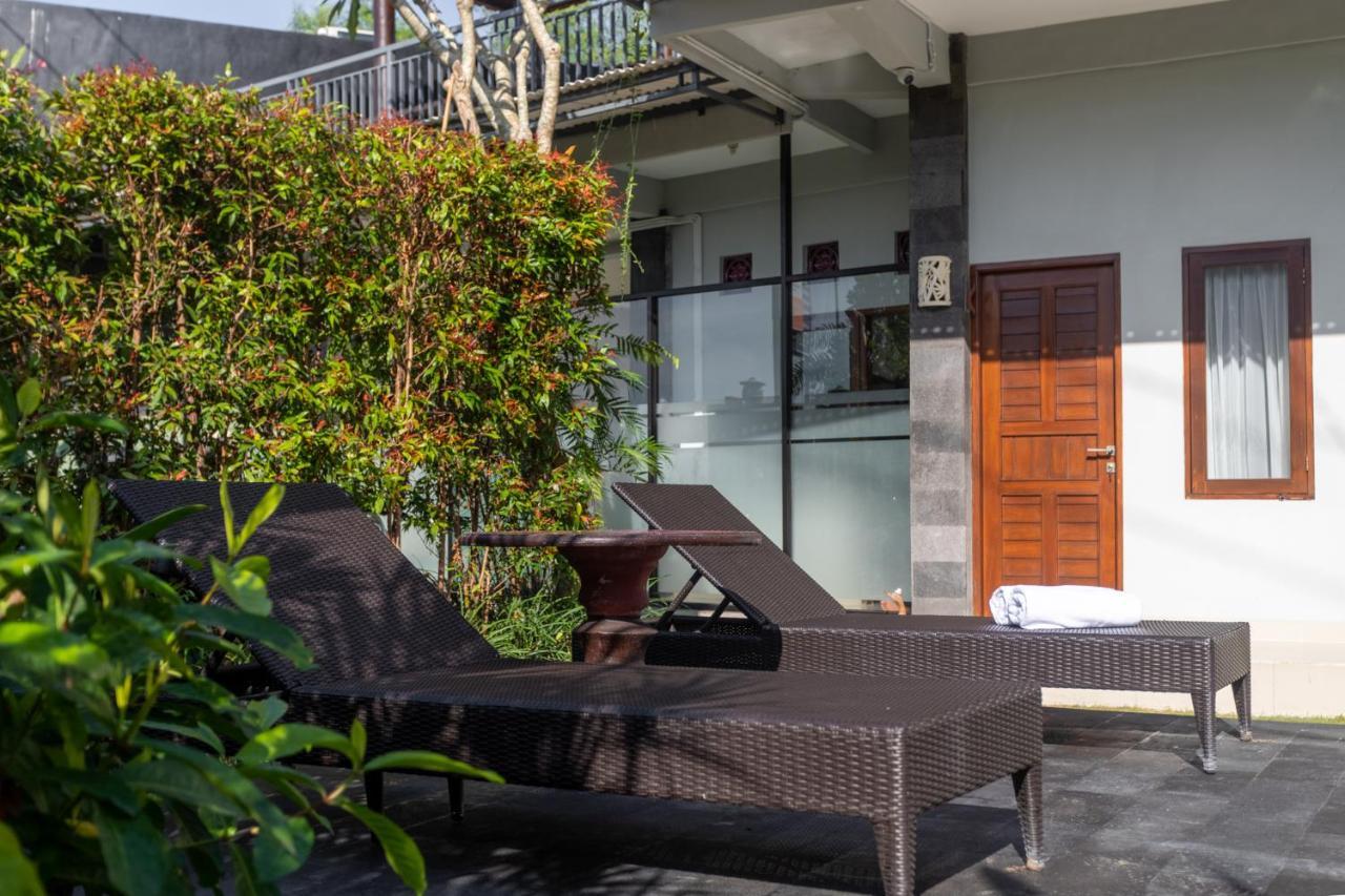 Cempaka Mas Guest House Canggu Extérieur photo