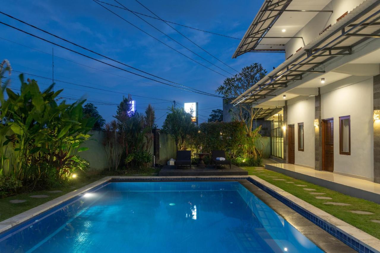 Cempaka Mas Guest House Canggu Extérieur photo