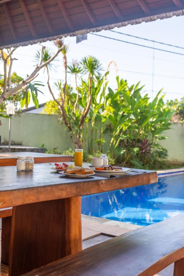 Cempaka Mas Guest House Canggu Extérieur photo